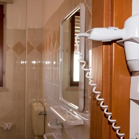 Rugantino 酒店 切塞纳蒂科